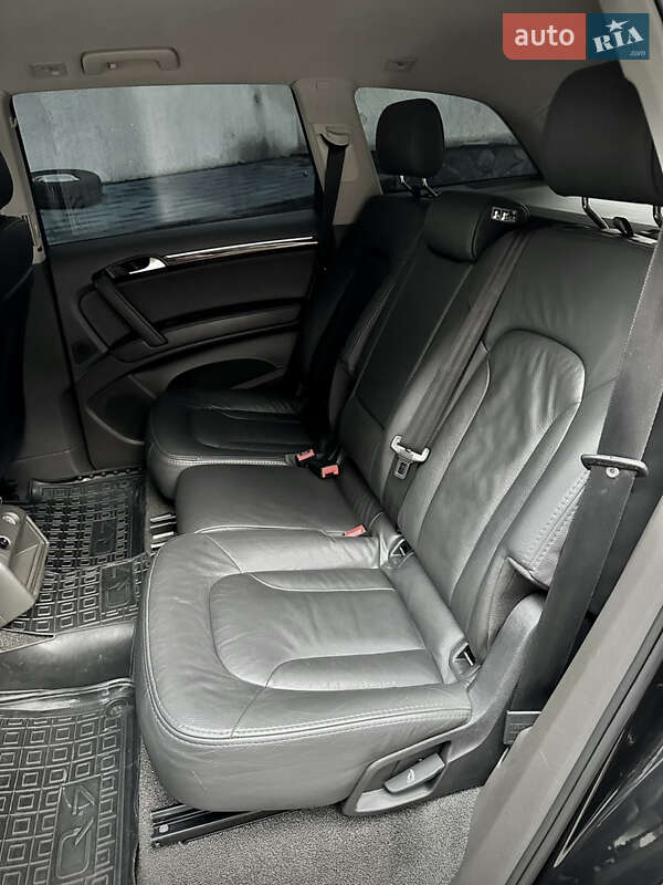 Внедорожник / Кроссовер Audi Q7 2006 в Черновцах