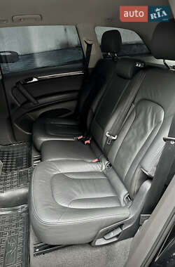 Внедорожник / Кроссовер Audi Q7 2006 в 