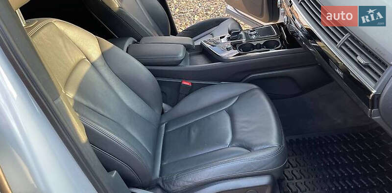 Позашляховик / Кросовер Audi Q7 2016 в Львові