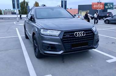 Внедорожник / Кроссовер Audi Q7 2018 в 