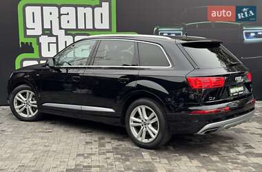 Позашляховик / Кросовер Audi Q7 2015 в Києві