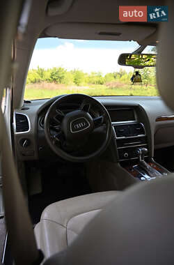 Внедорожник / Кроссовер Audi Q7 2015 в Лозовой
