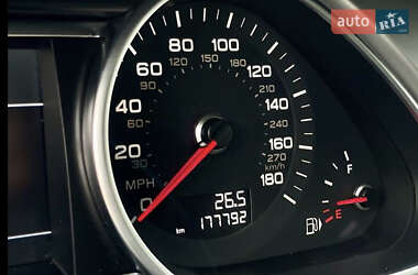 Внедорожник / Кроссовер Audi Q7 2011 в 