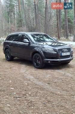 Позашляховик / Кросовер Audi Q7 2009 в Прилуках