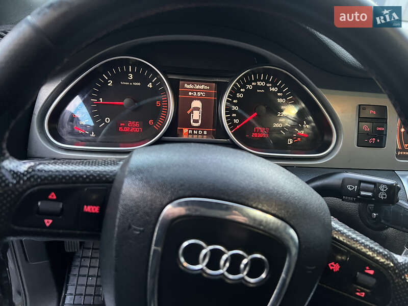 Внедорожник / Кроссовер Audi Q7 2007 в Хусте