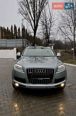 Внедорожник / Кроссовер Audi Q7 2007 в Черновцах