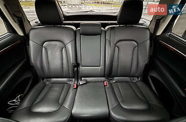 Внедорожник / Кроссовер Audi Q7 2012 в 