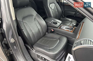 Внедорожник / Кроссовер Audi Q7 2012 в 