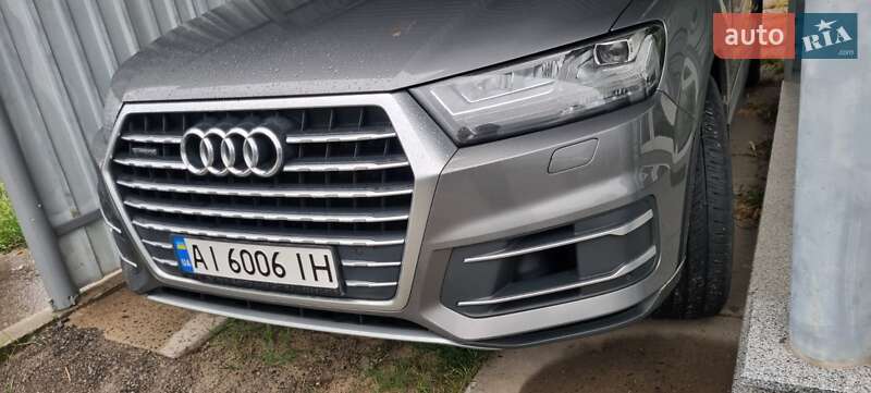 Внедорожник / Кроссовер Audi Q7 2016 в Киеве