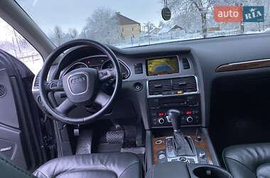 Внедорожник / Кроссовер Audi Q7 2009 в 