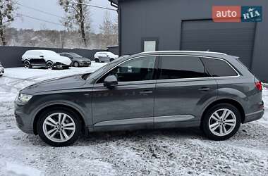 Позашляховик / Кросовер Audi Q7 2017 в Золочеві