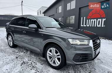 Позашляховик / Кросовер Audi Q7 2017 в Золочеві