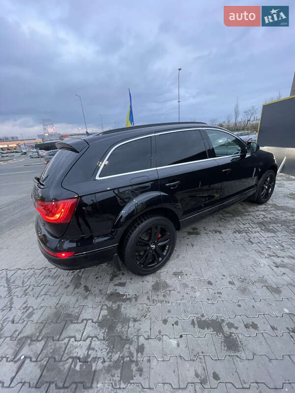 Внедорожник / Кроссовер Audi Q7 2010 в Измаиле