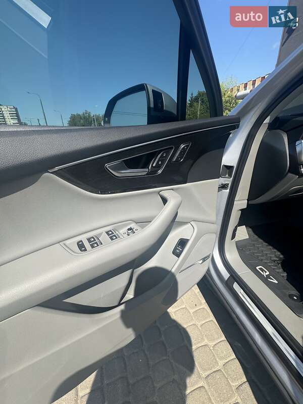Внедорожник / Кроссовер Audi Q7 2020 в Львове фото 10 Внедорожник / Кроссовер Audi Q7 2020 в Львове