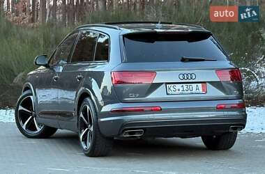 Позашляховик / Кросовер Audi Q7 2017 в Рівному