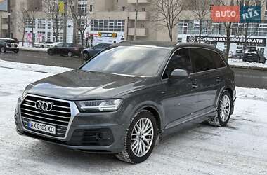 Внедорожник / Кроссовер Audi Q7 2015 в Киеве