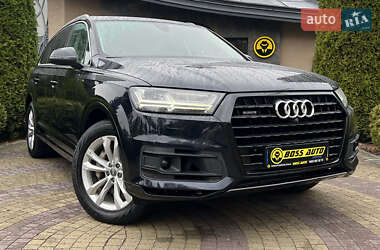 Позашляховик / Кросовер Audi Q7 2016 в 