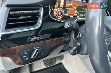 Внедорожник / Кроссовер Audi Q7 2016 в 