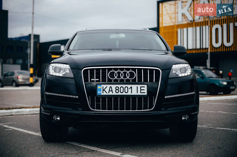 Внедорожник / Кроссовер Audi Q7 2014 в Киеве