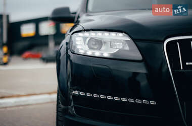 Внедорожник / Кроссовер Audi Q7 2014 в 