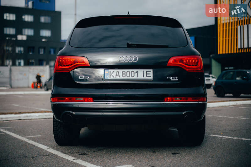 Внедорожник / Кроссовер Audi Q7 2014 в Киеве