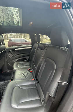 Внедорожник / Кроссовер Audi Q7 2014 в 
