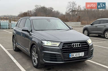 Позашляховик / Кросовер Audi Q7 2016 в Ірпені