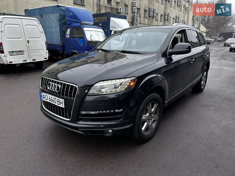 Позашляховик / Кросовер Audi Q7 2011 в Києві