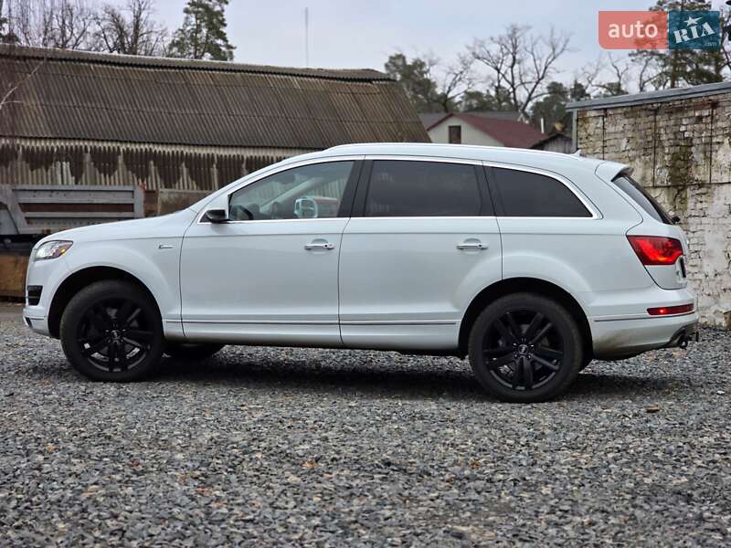 Позашляховик / Кросовер Audi Q7 2014 в Бучі