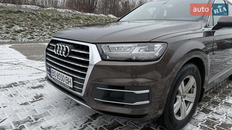Позашляховик / Кросовер Audi Q7 2016 в Тернополі