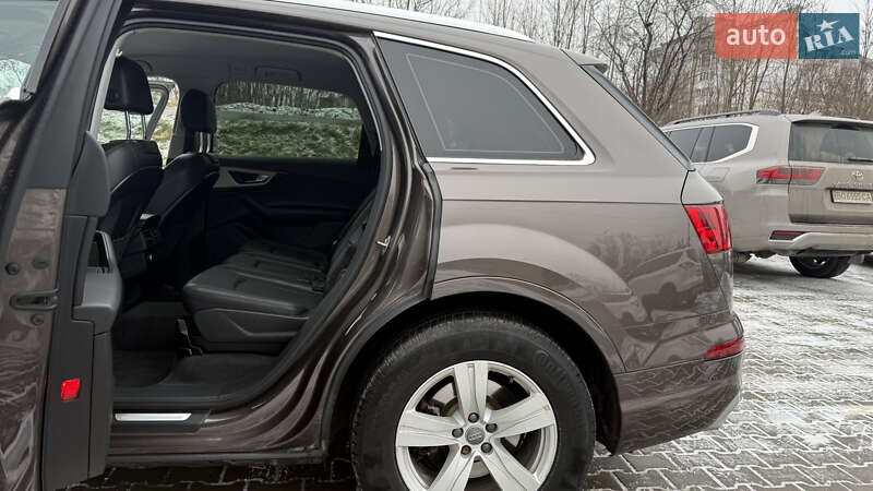 Позашляховик / Кросовер Audi Q7 2016 в Тернополі