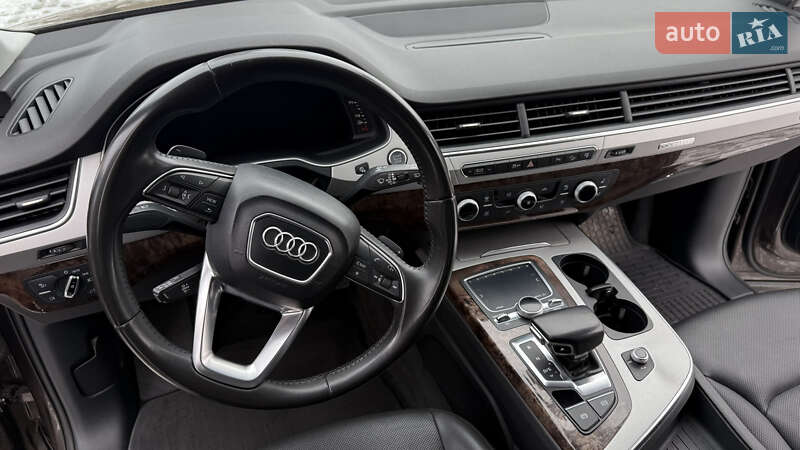 Позашляховик / Кросовер Audi Q7 2016 в Тернополі