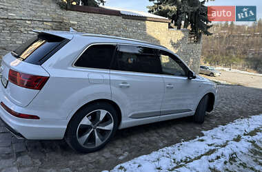 Внедорожник / Кроссовер Audi Q7 2015 в Каменец-Подольском