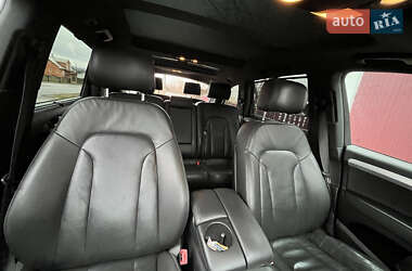 Позашляховик / Кросовер Audi Q7 2010 в 