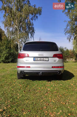 Внедорожник / Кроссовер Audi Q7 2013 в 