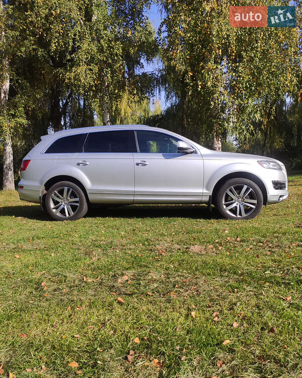 Внедорожник / Кроссовер Audi Q7 2013 в Староконстантинове