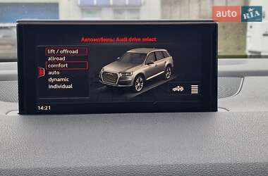 Внедорожник / Кроссовер Audi Q7 2016 в 