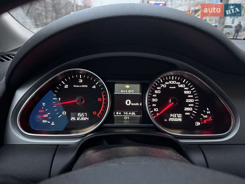 Внедорожник / Кроссовер Audi Q7 2013 в 