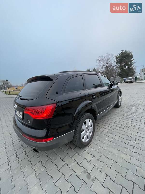 Внедорожник / Кроссовер Audi Q7 2013 в Измаиле