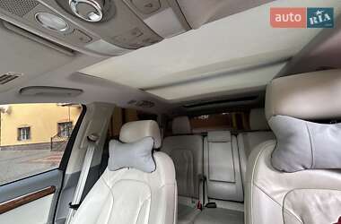 Позашляховик / Кросовер Audi Q7 2012 в 