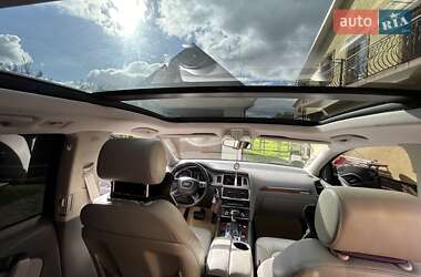 Позашляховик / Кросовер Audi Q7 2012 в 