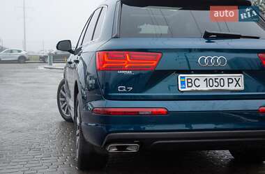 Внедорожник / Кроссовер Audi Q7 2018 в 