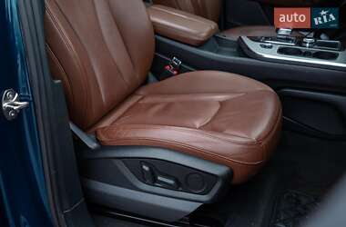 Внедорожник / Кроссовер Audi Q7 2018 в 