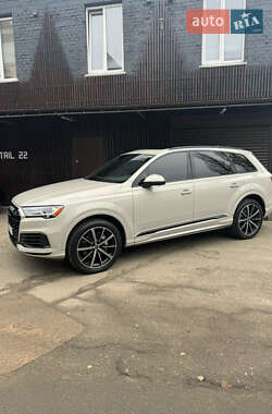 Внедорожник / Кроссовер Audi Q7 2020 в Киеве