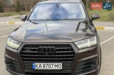 Позашляховик / Кросовер Audi Q7 2016 в Києві