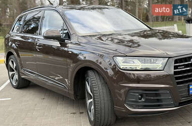 Позашляховик / Кросовер Audi Q7 2016 в Києві