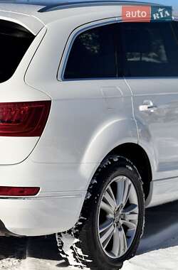 Внедорожник / Кроссовер Audi Q7 2010 в Косове