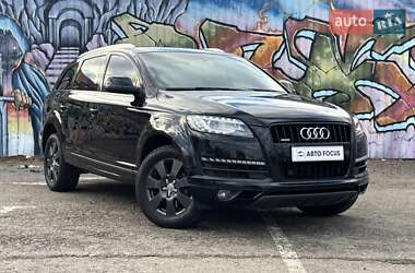 Позашляховик / Кросовер Audi Q7 2013 в Києві