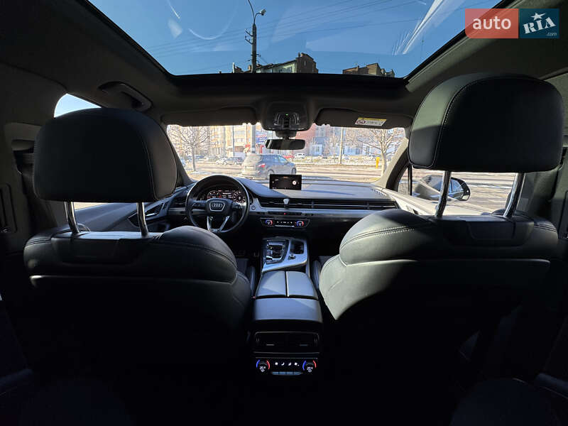 Позашляховик / Кросовер Audi Q7 2017 в Івано-Франківську