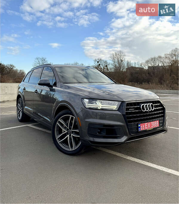 Позашляховик / Кросовер Audi Q7 2018 в Ірпені